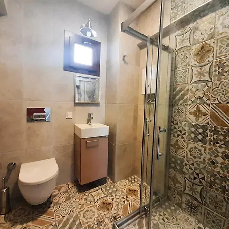 Ertem Apartment